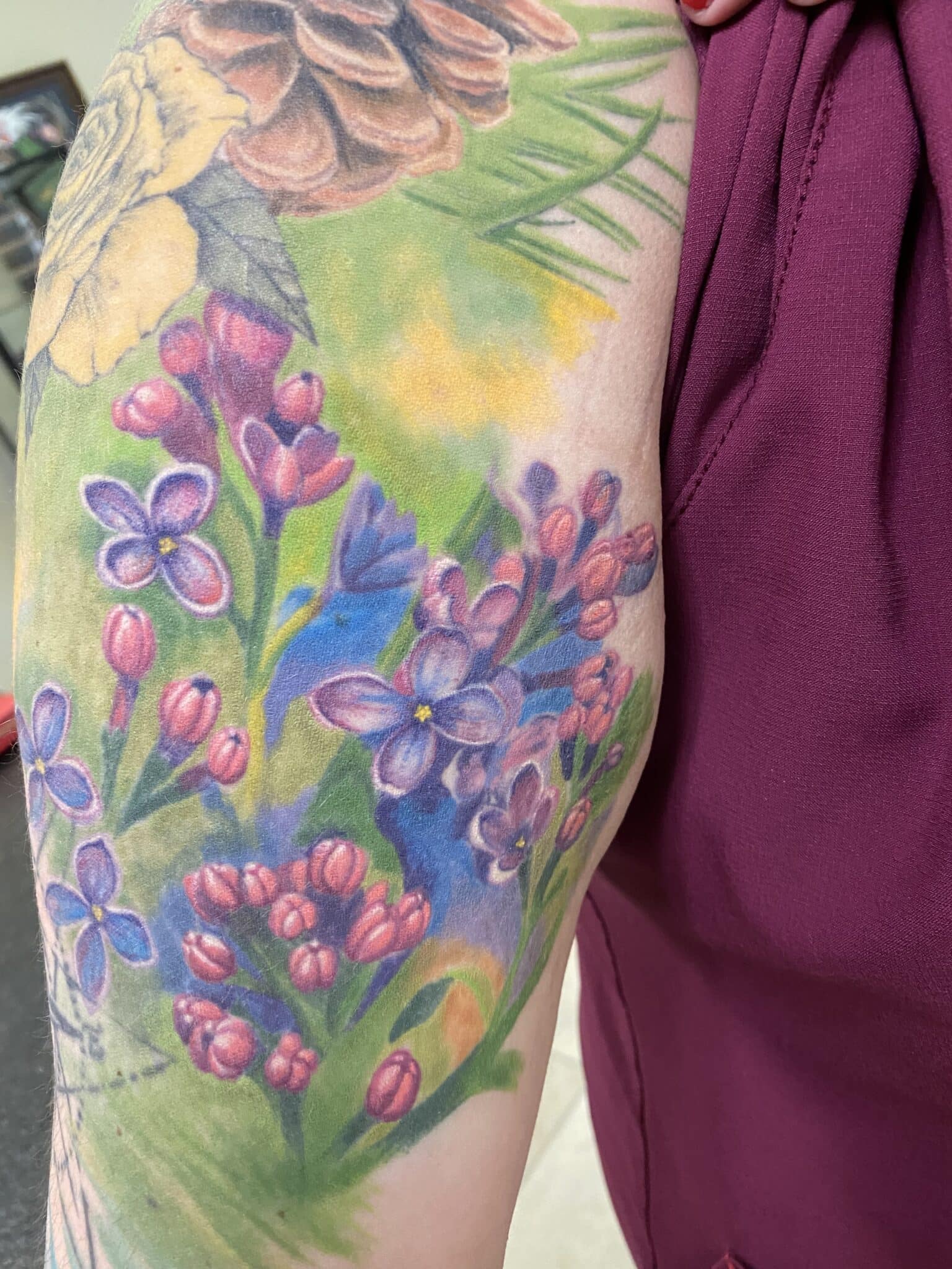 Bounty Ink • tattoo artist on Instagram: “⁣ Color x lilac ⁣ ⁣ ⁣ #tattoo  #colortattoo #smalltattoo #floraltattoo #flowertattoo #… | Lilac tattoo,  Tattoos, Ink tattoo
