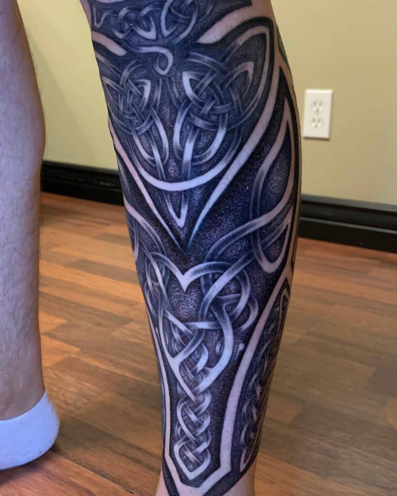 Celtic knot tattoo on lower leg by Rob. The Celtic knot is widely found in Ireland
